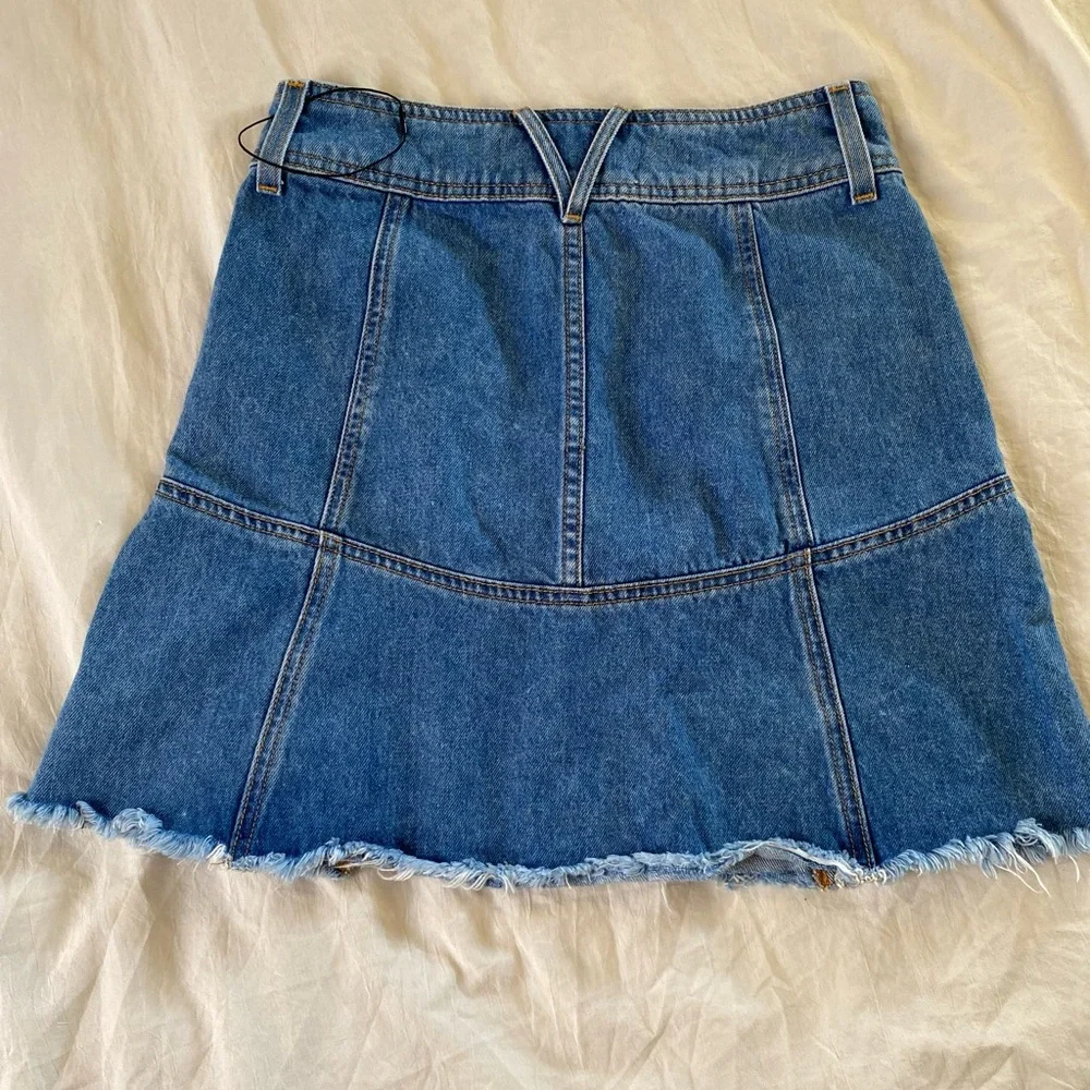Veronica Beard Lavelle Denim Mini
Skirt - Picture 2 of 4